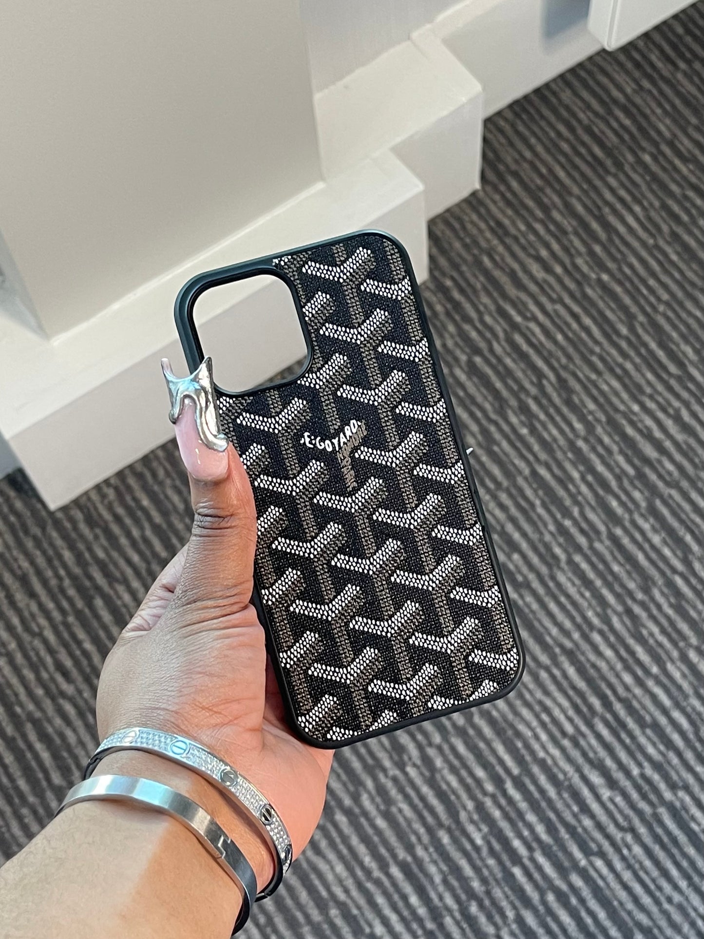 Black pattern case