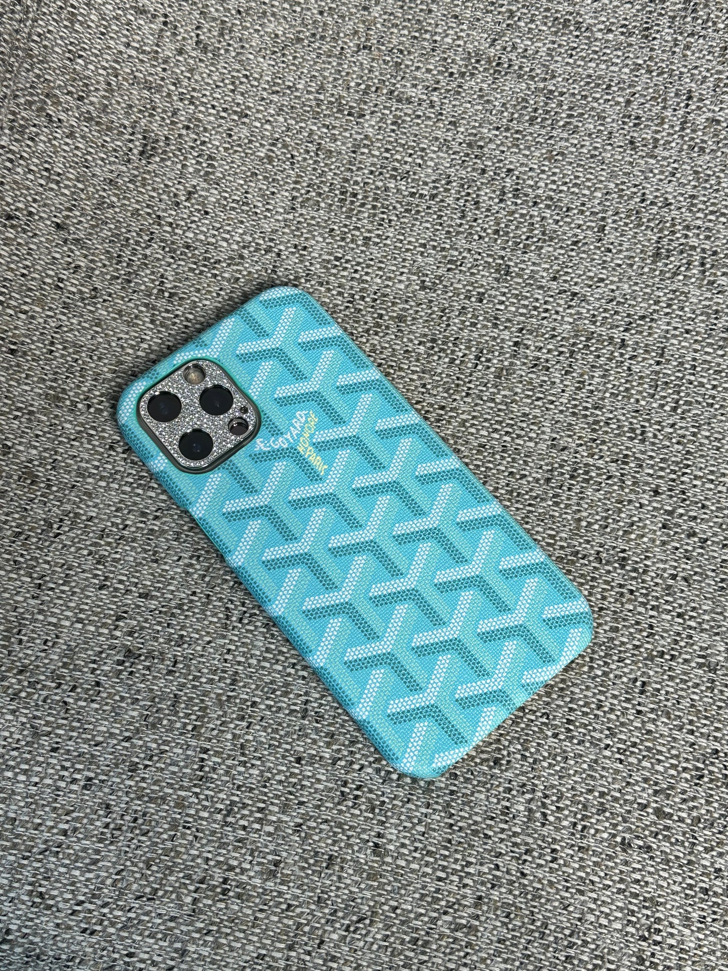 Turquoise pattern phone case